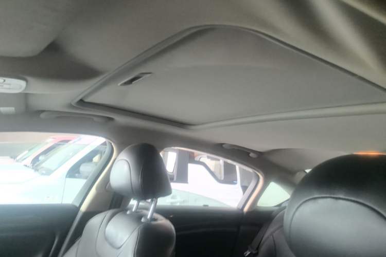 Used Citroen C5 2014 2.0L Automatic Luxury Edition Headliner