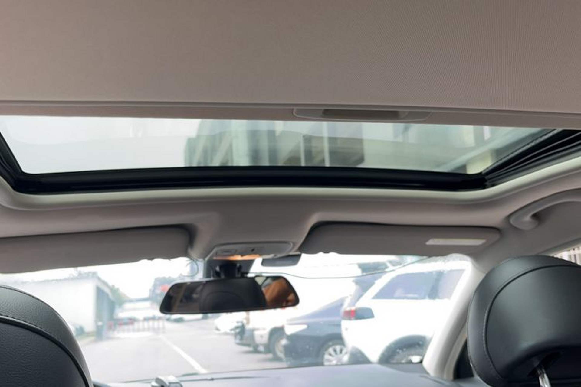 Used Citroen C5 2014 2.0L Automatic Luxury Edition Headliner