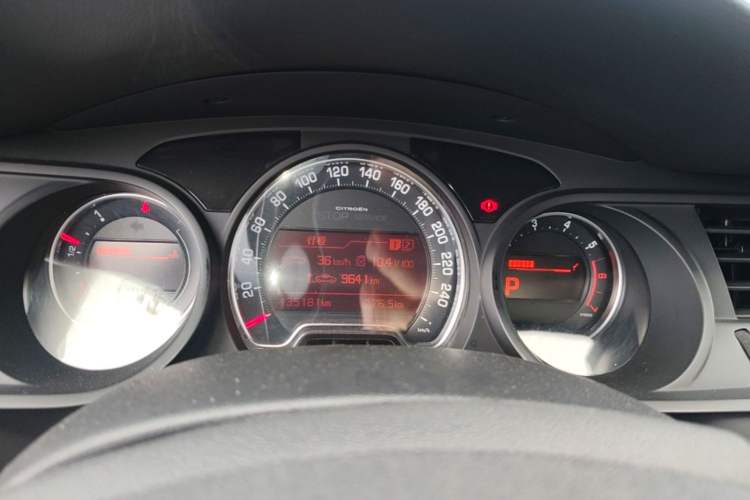 Used Citroen C5 2014 2.0L Automatic Luxury Edition Instrument Cluster