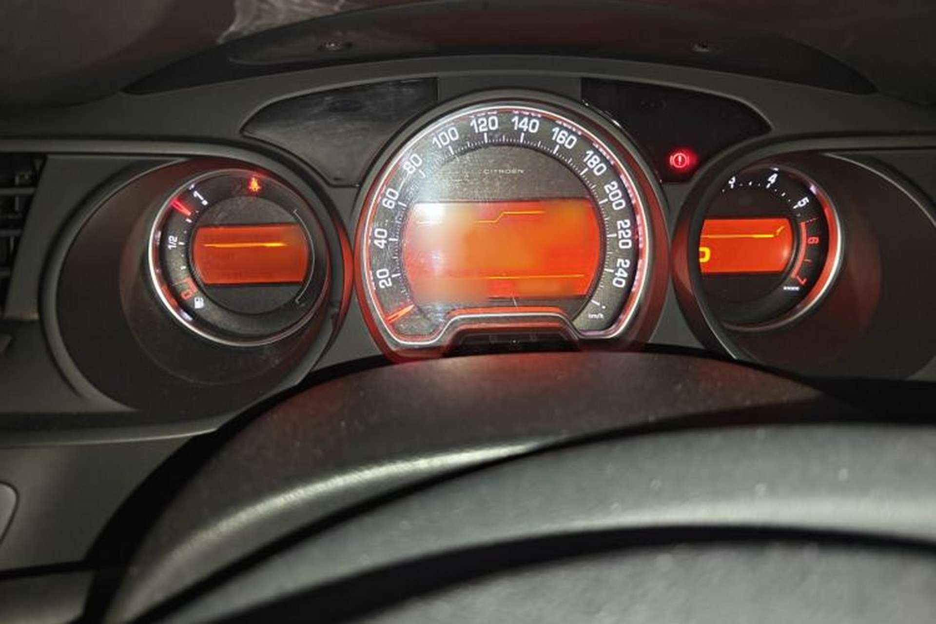 Used Citroen C5 2014 2.0L Automatic Zunyue Model Instrument Cluster