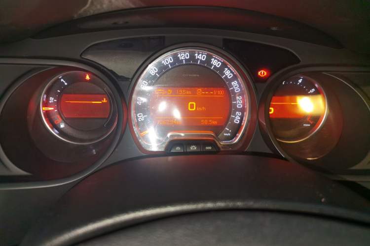 Used Citroen C5 2014 2.0L Automatic Zunyue Model Instrument Cluster