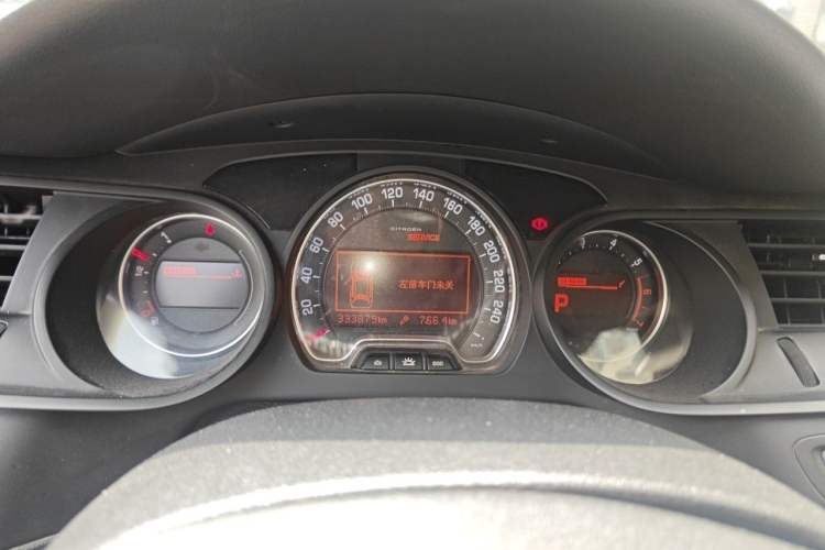 Used Citroen C5 2014 2.0L Automatic Luxury Edition Instrument Cluster