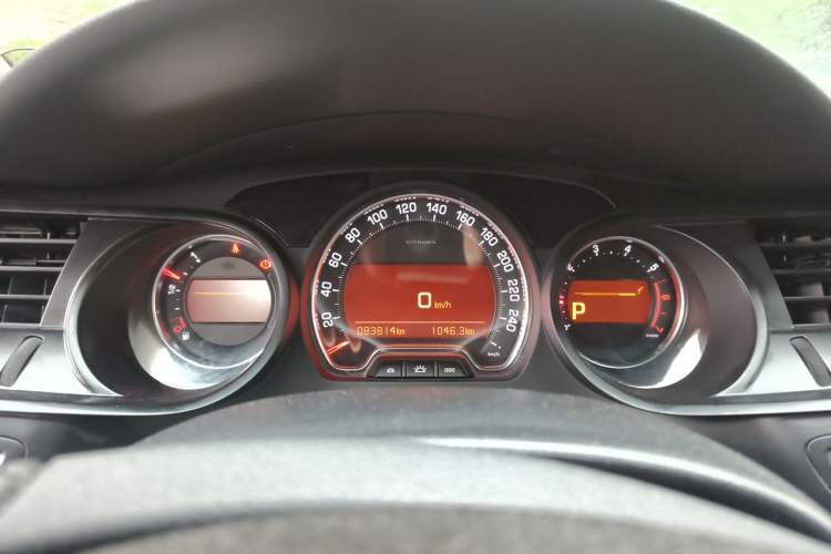 Used Citroen C5 2014 1.6T Automatic Luxury Model Instrument Cluster