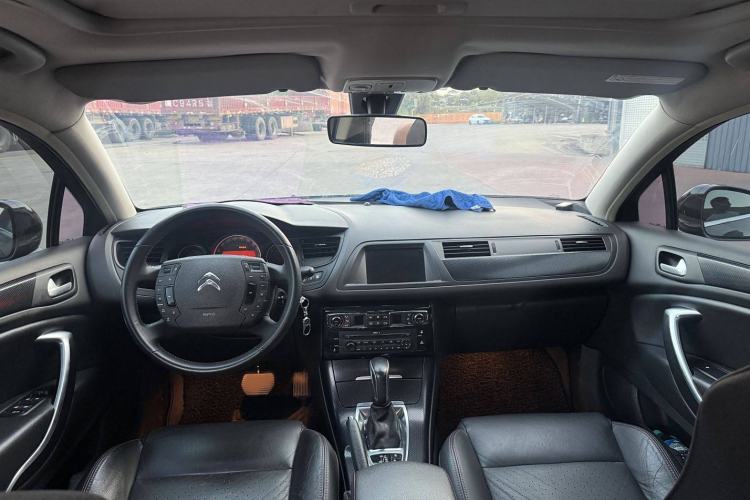 Used Citroen C5 2014 1.6T Automatic Prestige Model Interior 1