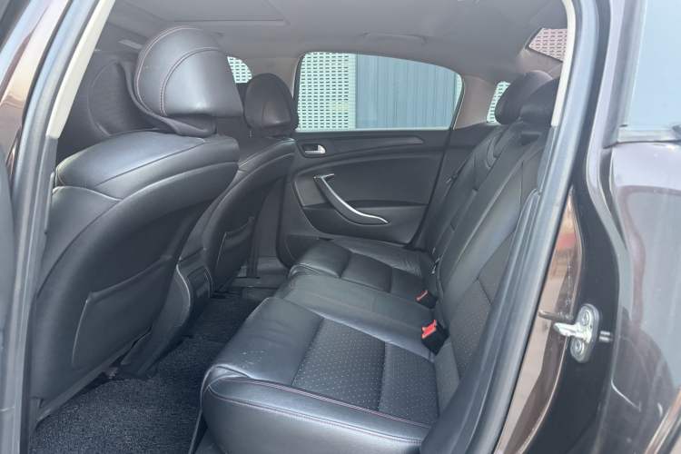 Used Citroen C5 2014 1.6T Automatic Prestige Model Interior 3