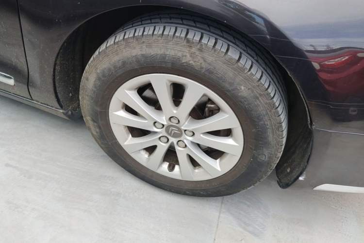 Used Citroen C5 2014 2.0L Automatic Luxury Edition Right Front Wheel Hub