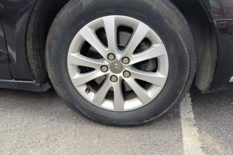Used Citroen C5 2014 2.0L Automatic Luxury Edition Right Front Wheel Hub