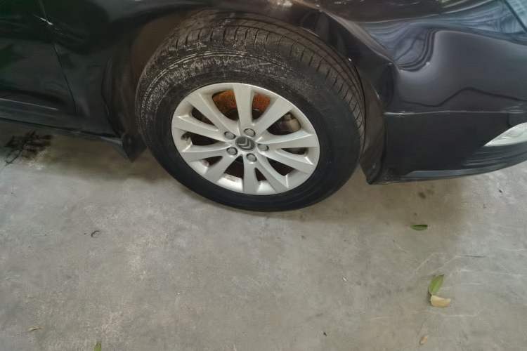 Used Citroen C5 2014 2.0L Automatic Zunyue Model Right Front Wheel Hub