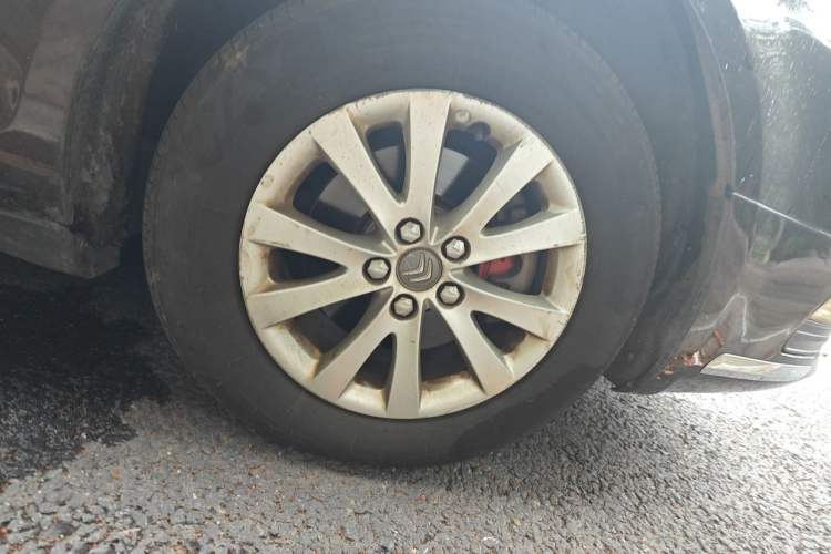 Used Citroen C5 2014 2.0L Automatic Luxury Edition Right Front Wheel Hub