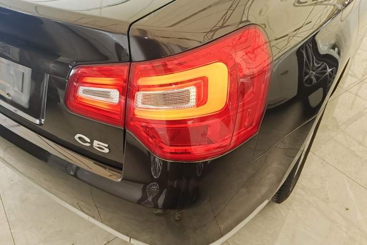 Used Citroen C5 2014 2.0L Automatic Luxury Edition Right Rear Taillight
