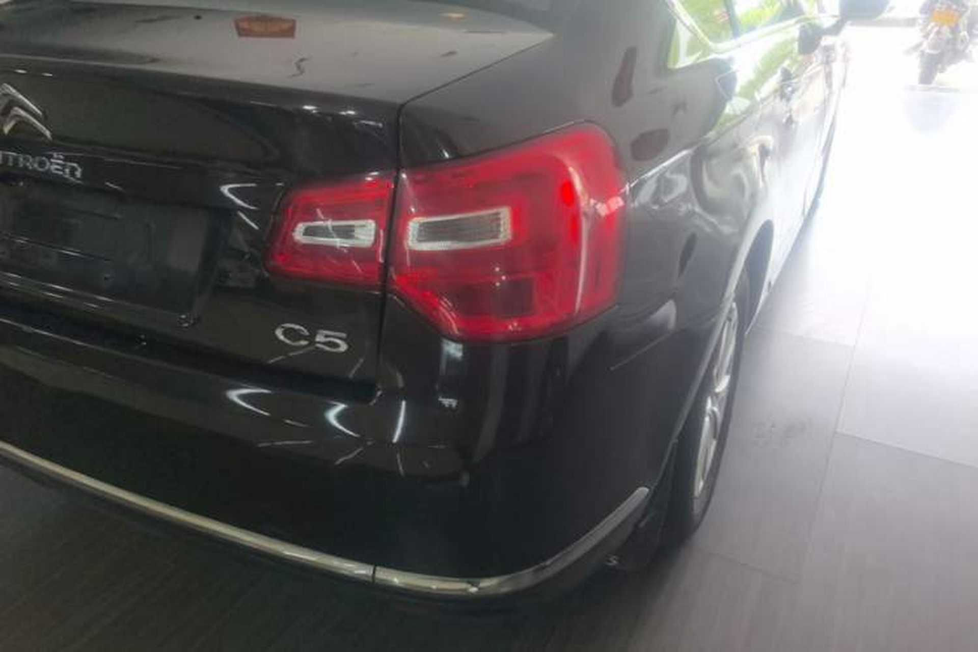 Used Citroen C5 2014 2.0L Automatic Luxury Edition Right Rear Taillight