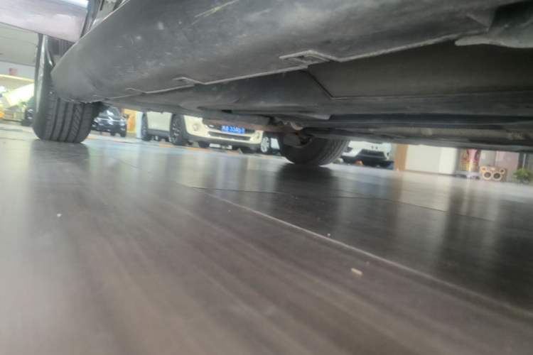 Used Citroen C5 2014 2.0L Automatic Luxury Edition Right Side Sill