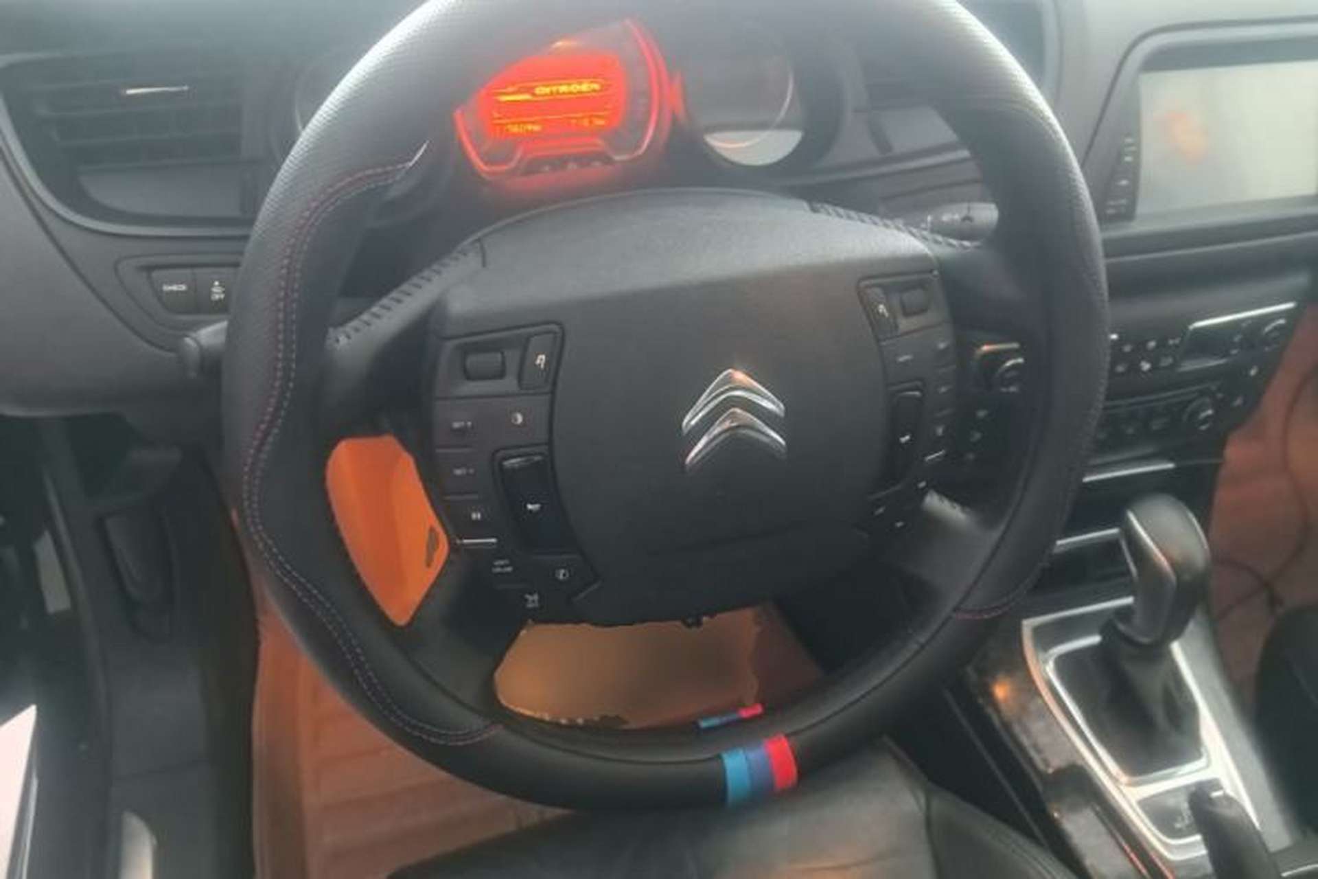 Used Citroen C5 2014 2.0L Automatic Luxury Edition Steering Wheel