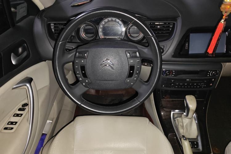 Used Citroen C5 2014 2.0L Automatic Zunyue Model Steering Wheel
