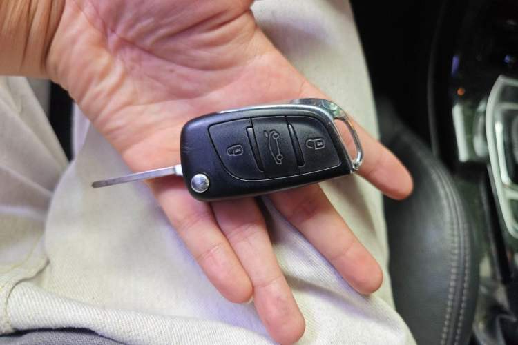 Used Citroen C5 2014 2.0L Automatic Luxury Edition Vehicle Key