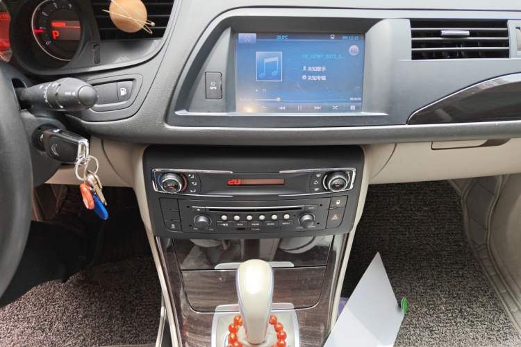 Used Citroen C5 2014 2.0L Automatic Zunyue Model Audio And AC Panel