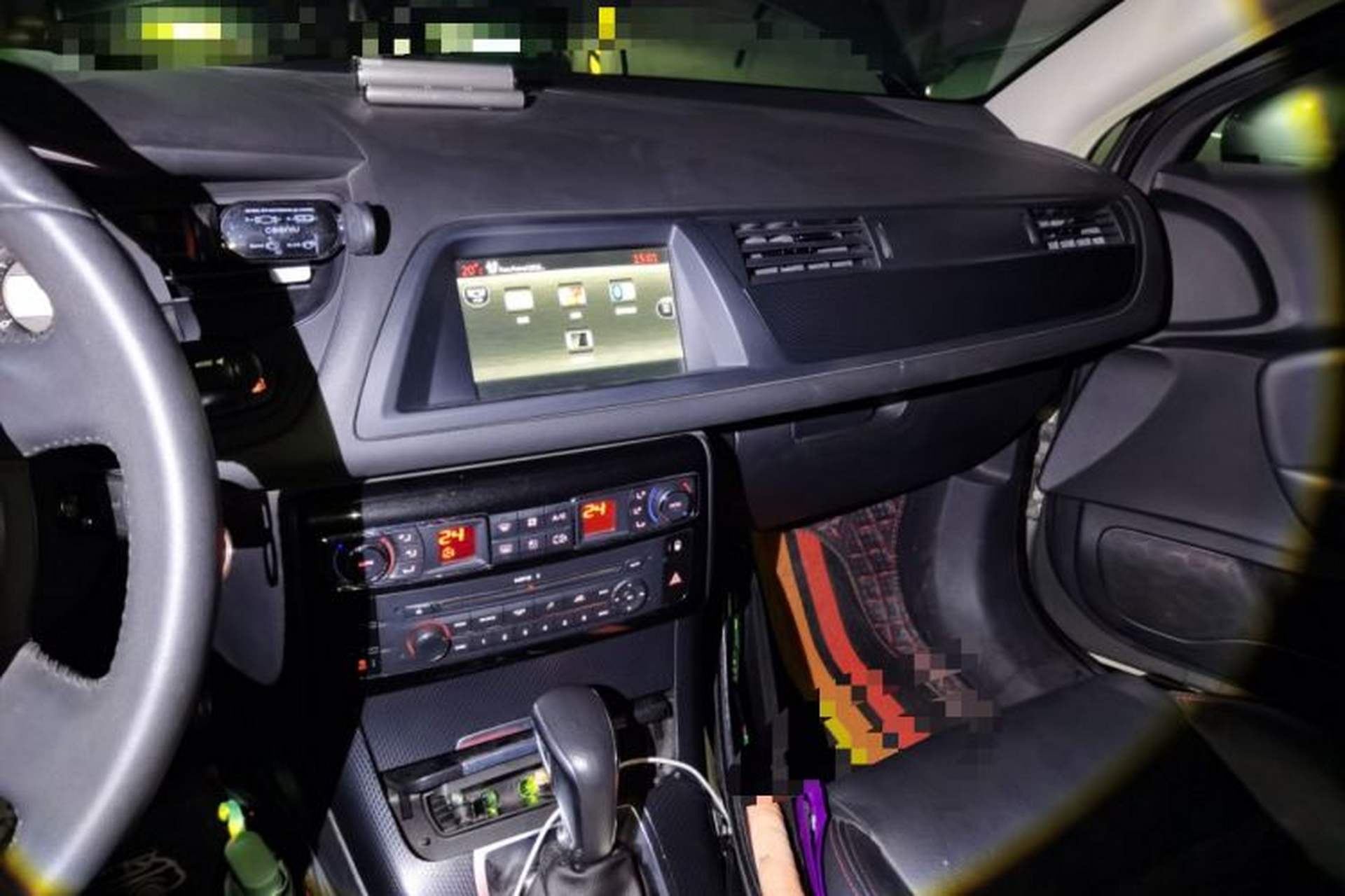 Used Citroen C5 2014 1.6T Automatic Prestige Model Audio And AC Panel