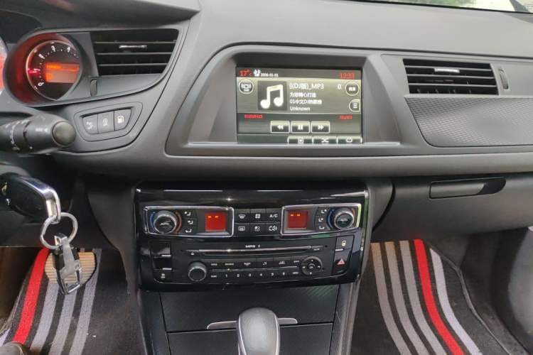 Used Citroen C5 2014 1.6T Automatic Prestige Model Audio And AC Panel