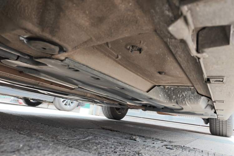 Used Citroen C5 2014 2.0L Automatic Zunyue Model Chassis Front Left