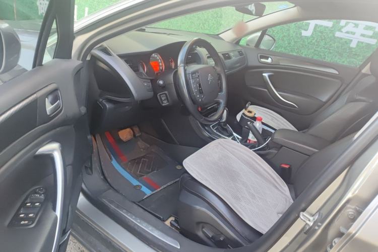 Used Citroen C5 2014 1.6T Automatic Luxury Model Driver Seat