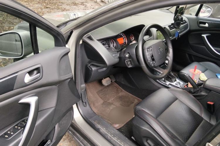 Used Citroen C5 2014 1.6T Automatic Luxury Model Driver Seat