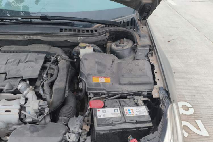 Used Citroen C5 2014 1.6T Automatic Luxury Model Engine Bay Left