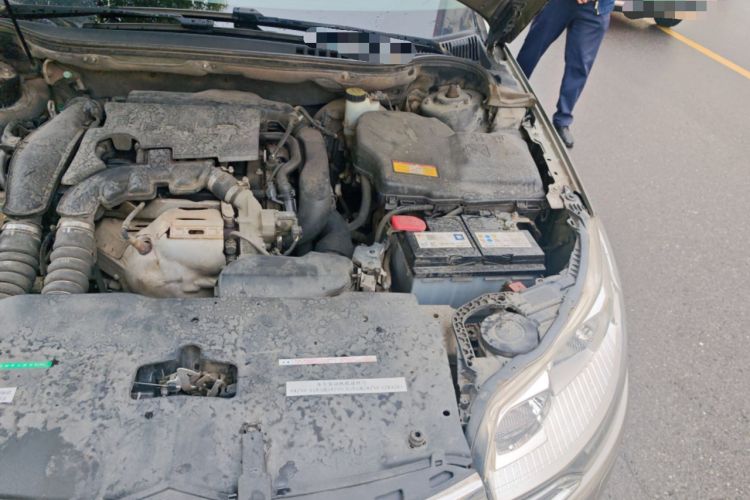 Used Citroen C5 2014 1.6T Automatic Luxury Model Engine Bay Left