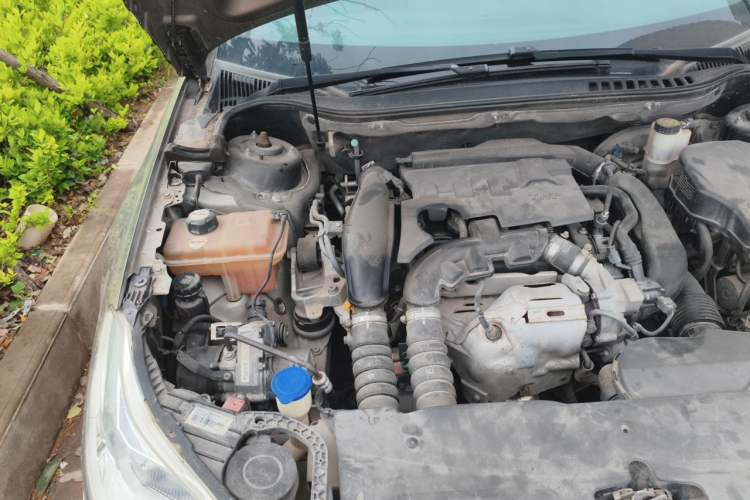 Used Citroen C5 2014 1.6T Automatic Luxury Model Engine Bay Right