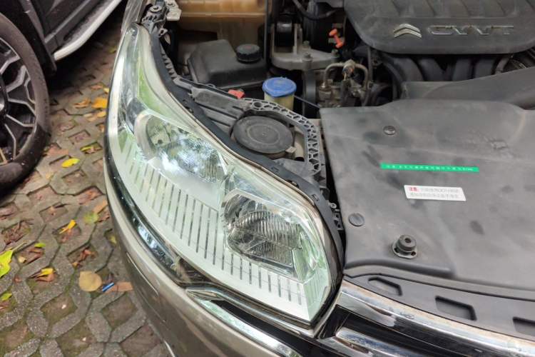 Used Citroen C5 2014 2.0L Automatic Luxury Edition Engine Bay Right