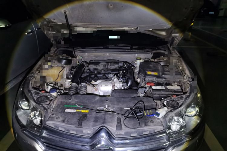 Used Citroen C5 2014 1.6T Automatic Prestige Model Engine Bay