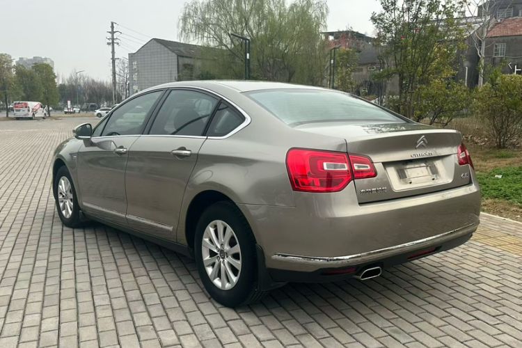 Used Citroen C5 2014 1.6T Automatic Luxury Model Exterior 4