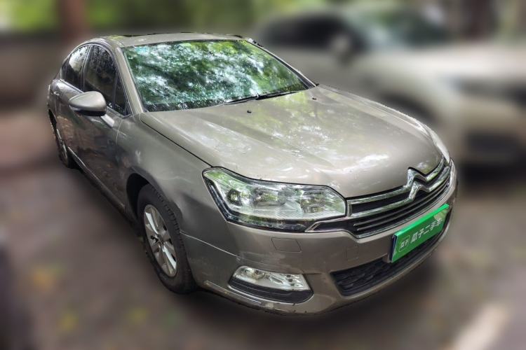 Used Citroen C5 2014 2.0L Automatic Luxury Edition Front Right 45 Deg