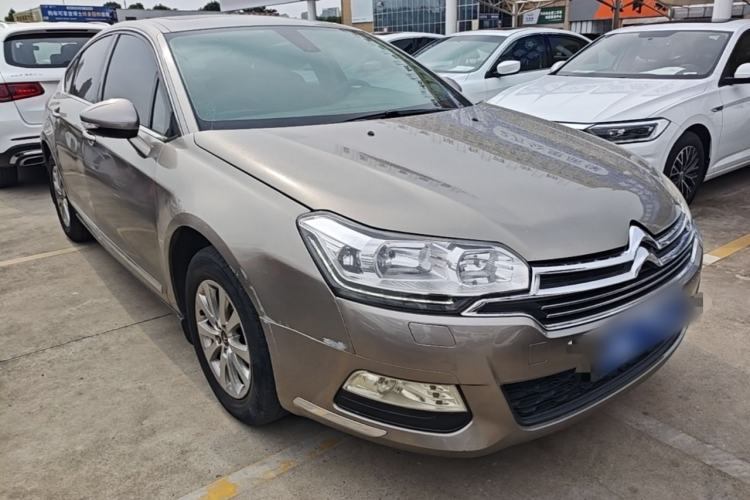 Used Citroen C5 2014 2.0L Automatic Luxury Edition Front Right 45 Deg