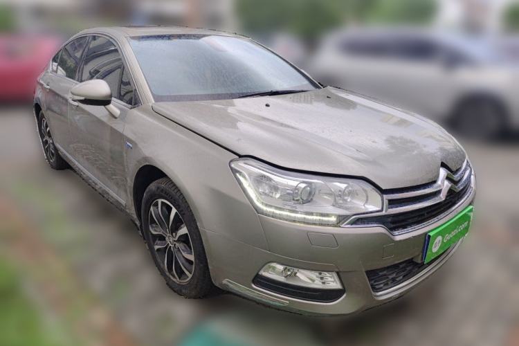 Used Citroen C5 2014 1.6T Automatic Prestige Model Front Right 45 Deg