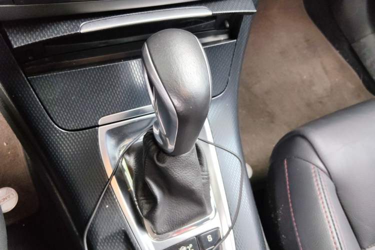 Used Citroen C5 2014 1.6T Automatic Luxury Model Gear Lever