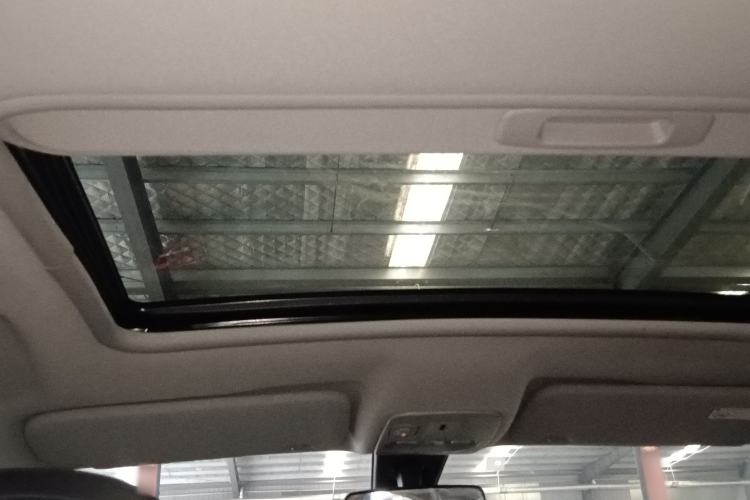 Used Citroen C5 2014 1.6T Automatic Luxury Model Headliner