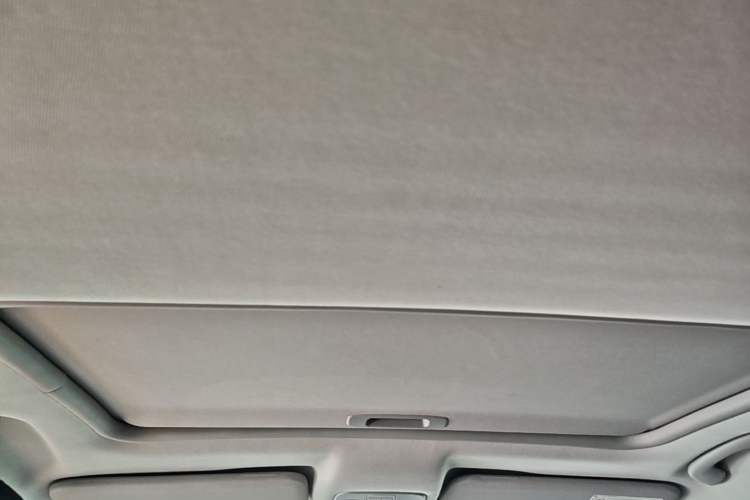 Used Citroen C5 2014 2.0L Automatic Luxury Edition Headliner