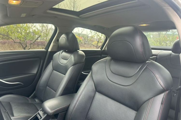 Used Citroen C5 2014 1.6T Automatic Luxury Model Interior 2