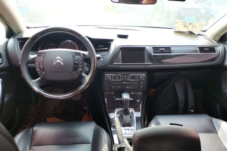 Used Citroen C5 2014 2.0L Automatic Luxury Edition Interior 2