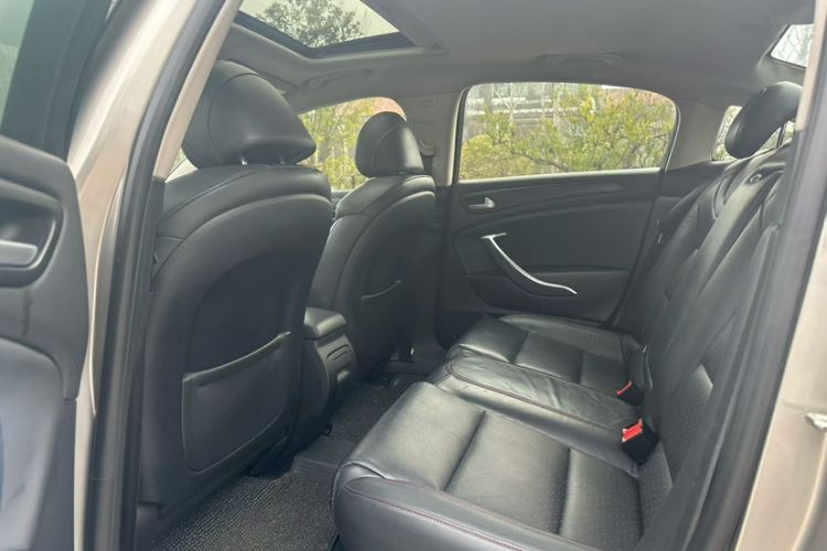 Used Citroen C5 2014 1.6T Automatic Luxury Model Interior 4