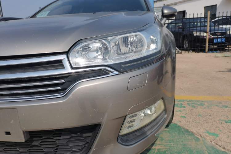 Used Citroen C5 2014 2.0L Automatic Luxury Edition Left Front Headlight