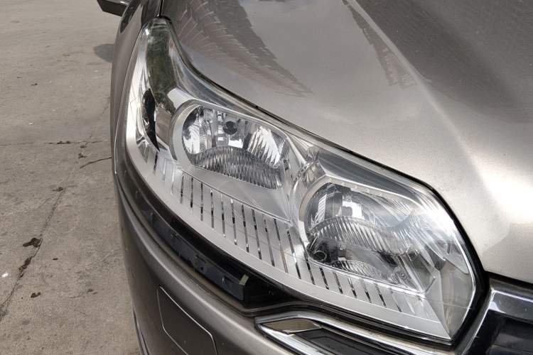Used Citroen C5 2014 1.6T Automatic Luxury Model Right Front Headlight