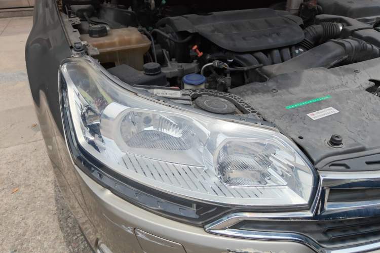 Used Citroen C5 2014 2.0L Automatic Zunyue Model Right Front Headlight