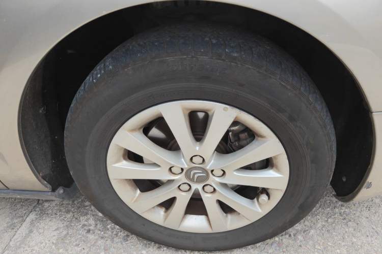 Used Citroen C5 2014 2.0L Automatic Zunyue Model Right Front Wheel Hub
