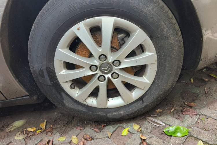 Used Citroen C5 2014 2.0L Automatic Luxury Edition Right Front Wheel Hub