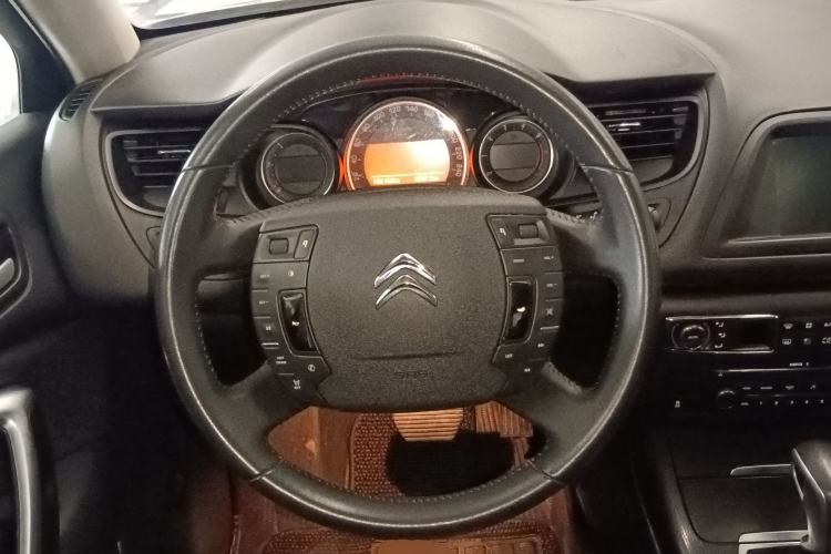 Used Citroen C5 2014 1.6T Automatic Luxury Model Steering Wheel