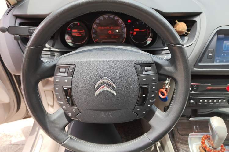 Used Citroen C5 2014 2.0L Automatic Zunyue Model Steering Wheel