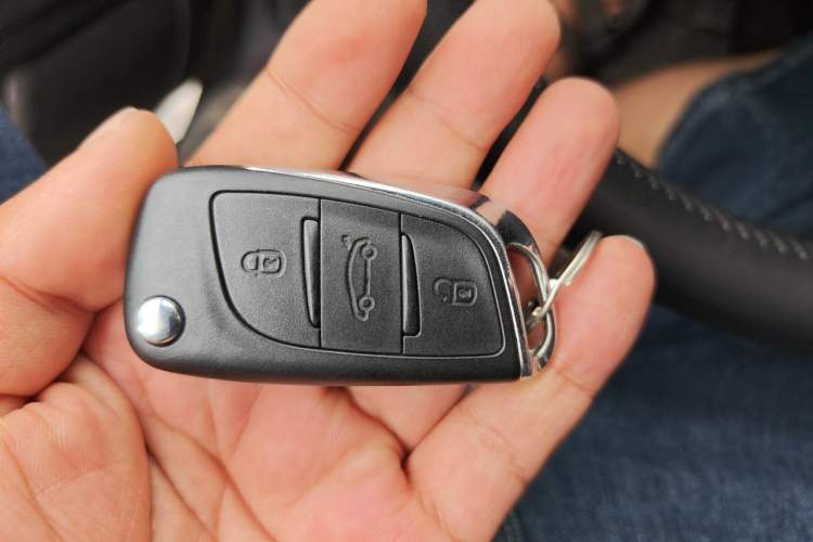 Used Citroen C5 2014 1.6T Automatic Prestige Model Vehicle Key