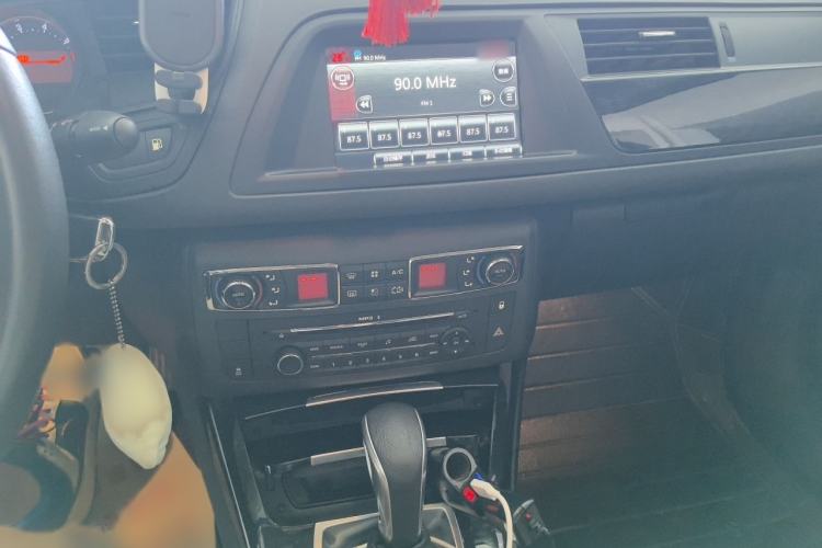Used Citroen C5 2014 2.0L Automatic Luxury Edition Audio And AC Panel