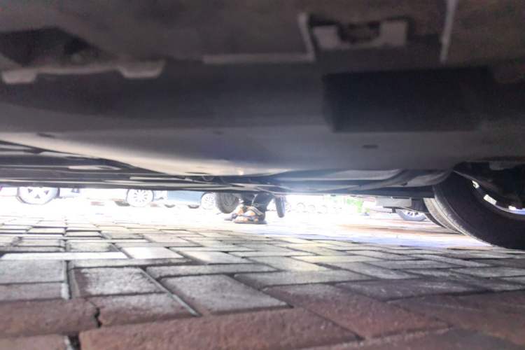 Used Citroen C5 2014 1.6T Automatic Luxury Model Chassis Rear Left